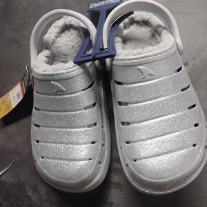 New Rugged Shark Brand Silver Glitter Clogs with Plush Lining